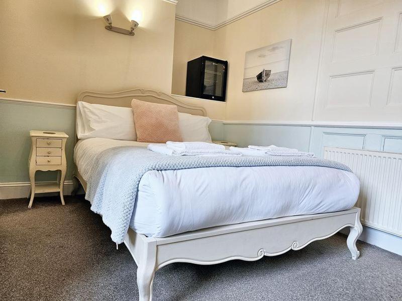 Bayliss Hall Guesthouse 웨이머스만 외부 사진