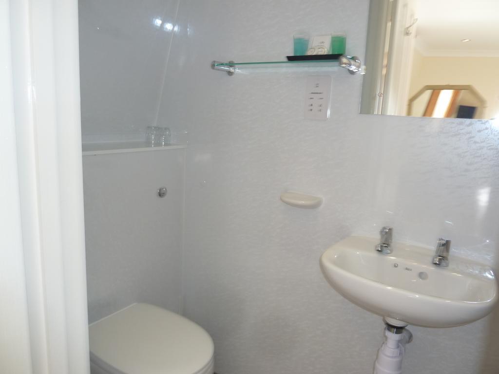 Bayliss Hall Guesthouse 웨이머스만 외부 사진